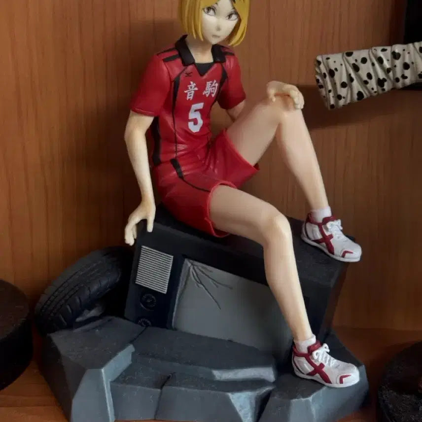 [BUNJANG] Haikyuu!! Kenma Kozume "The Dumpster Battle" Figure / 하이큐 켄마 쓰레기장의 결전 피규어