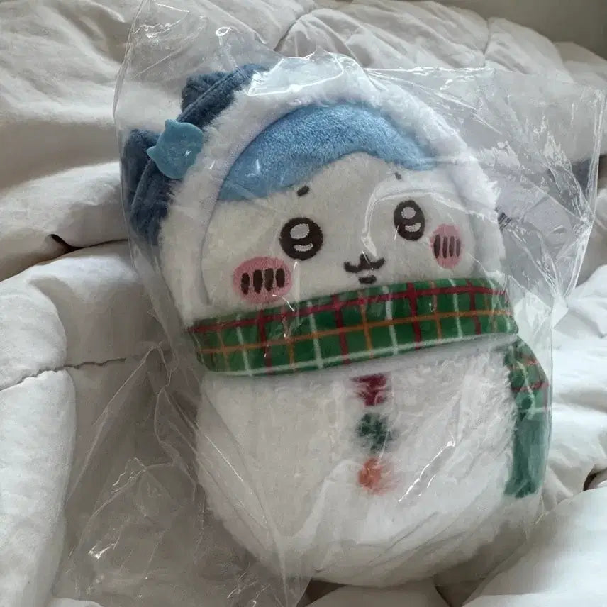 [BUNJANG] Chiikawa Winter Kuji Hachiware Snowman Mascot / 치이카와 겨울 쿠지 눈사람 하치와레 마스코트