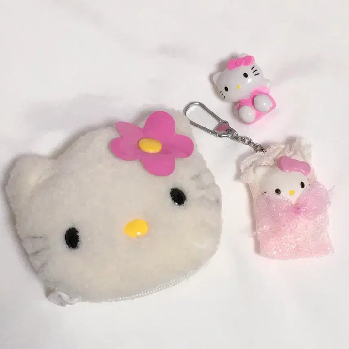 [BUNJANG] Sanrio Classic Kitty, Kahana Kitty, Hello Kitty Figures Bundle Set / [희귀템 일괄판매] 고전키티 카오하나키티 헬로키티피규어