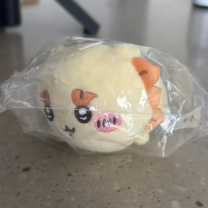 [BUNJANG] Chiikawa Chiisa Nui Sleeping Plush / 치이카와 가챠 인형 엎드린 시사 누이
