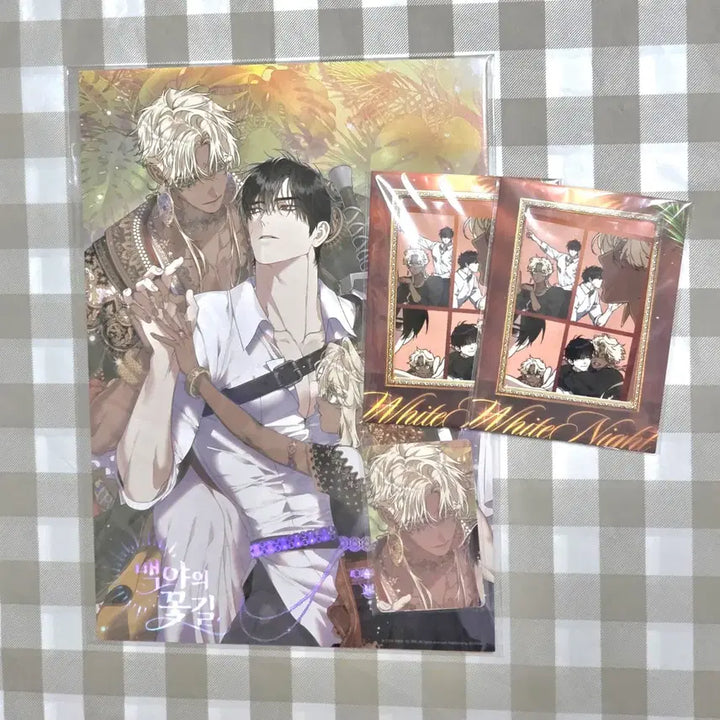 [BUNJANG] Le Sevom Baekya Flower Path Shuraka Tae Photocard Set + Mini Film Package 2EA / 레봄 백야의 꽃길 슈라카 테이 포스터 포토카드세트+미니 필름패키지2개