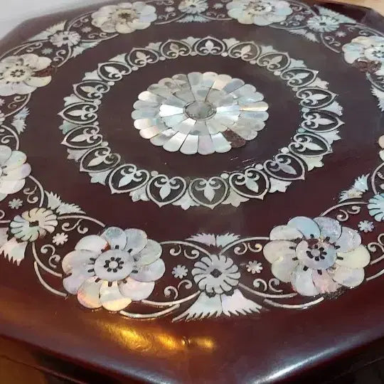 [BUNJANG] Vintage Mother-of-Pearl Inlaid Nine-Compartment Serving Tray / 빈티지자개구절판
