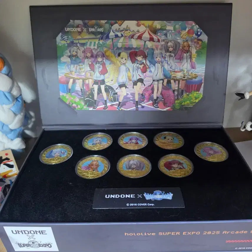 [BUNJANG] Hololive 2025 Super Expo Goods Poster &amp; Coins Set / 홀로라이브 25년 엑스포 굿즈 판매합니다.