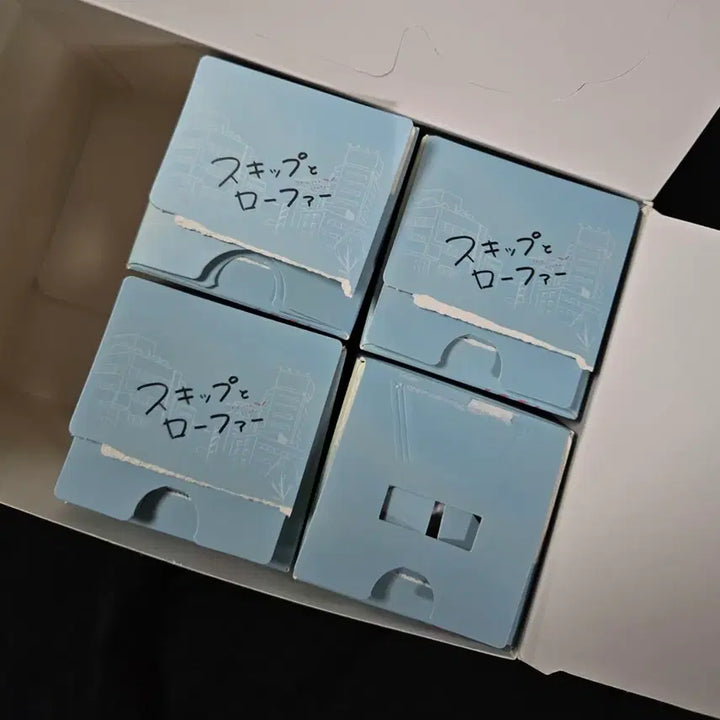 [BUNJANG] Popmart Skip and Loafer Blind Box Series 1 - Sosuke Shimazaki &amp; Mitsumi Iwakura / 스킵과 로퍼 팝마트 눈부신 청춘 시리즈 1탄 시마 소스케 이와쿠라 미츠미