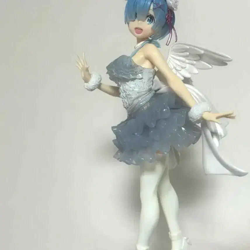 [BUNJANG] Re:Zero - Starting Life in Another World Rem Angel Figure (Special Color Version) / [상자O] 리 제로부터 시작하는 이세계 생활 리제로 렘 천사 피규어