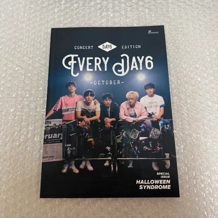 [BUNJANG] DAY6 EDIE 10th Month Magazine / 데이식스 에데식 10월 매거진