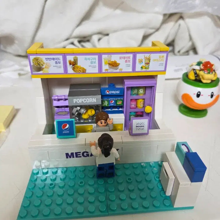 [BUNJANG] Megabox Lego Popcorn Shop Set (Oxford/Limited Edition) / 메가박스 레고 팝콘 가게 세트 (옥스포드/한정판)