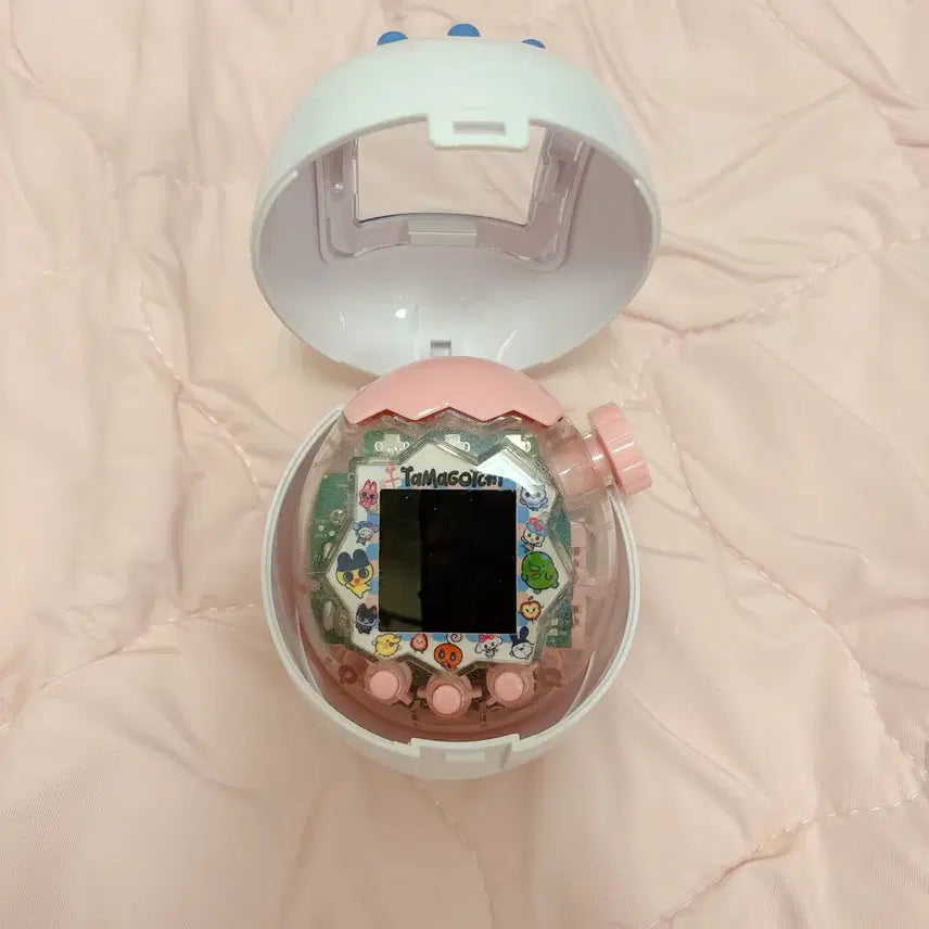 [BUNJANG] Tamagotchi Carrier Case Gacha / (품절)다마고치 캐리어 케이스 가챠