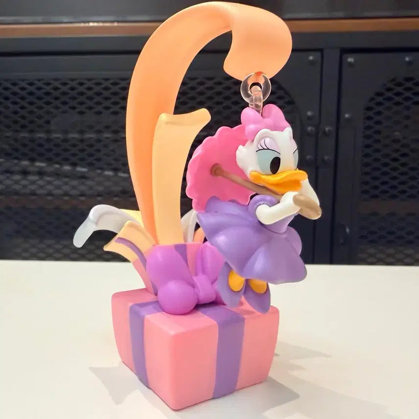[BUNJANG] Pop Mart Disney Mickey and Friends Enchanted Dream Series Daisy Duck Figure / 팝마트 디즈니 미키와 친구들의 황홀한 꿈 시리즈 데이지덕