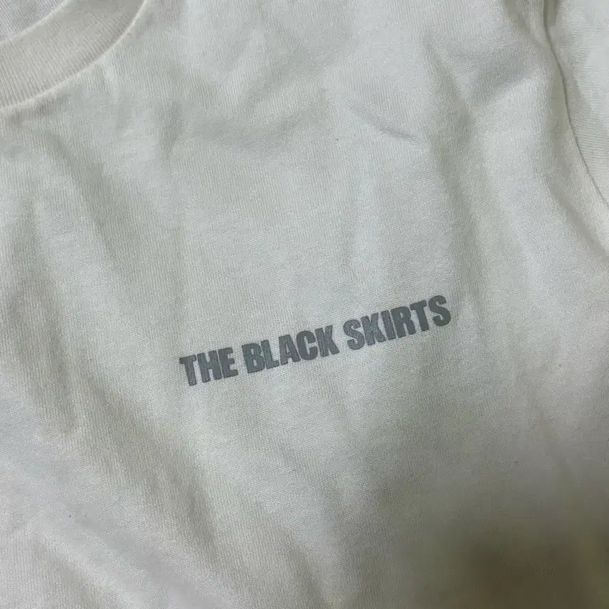 [BUNJANG] The Black Skirts Thirsty T-Shirt - Size M / 검정치마 thirsty 반팔m