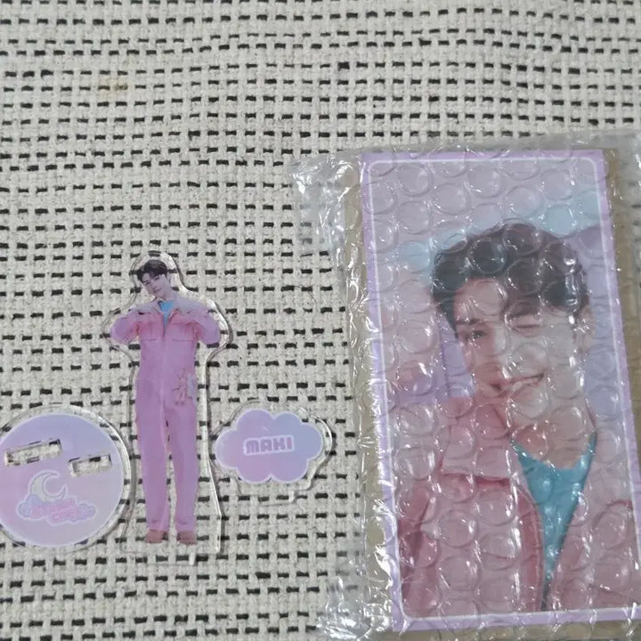[BUNJANG] ENHYPEN Maki Japanese Cafe Acrylic Stand / 앤팀 마키 일본 카페 아크스타