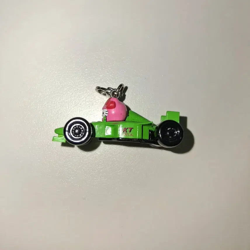 [BUNJANG] Vintage Racing Car Kitty Strap / 고전 레이싱카키티스트랩