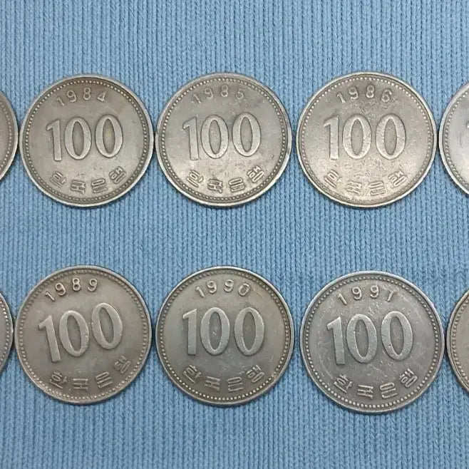 [BUNJANG] 100 Won Coins (1983-1992) - Set of 10 / 100원 1983년~1992년 동전 10개