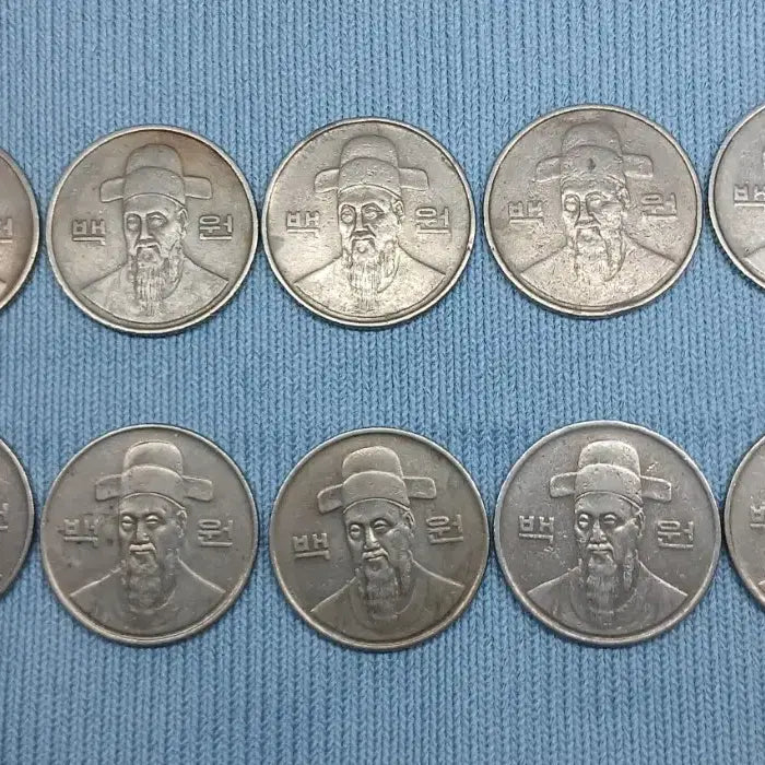 [BUNJANG] 100 Won Coins (1983-1992) - Set of 10 / 100원 1983년~1992년 동전 10개