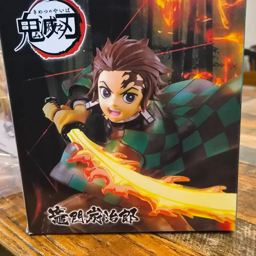 [BUNJANG] Demon Slayer Tanjiro Figure / 귀멸의 칼날 탄지 로 피규어