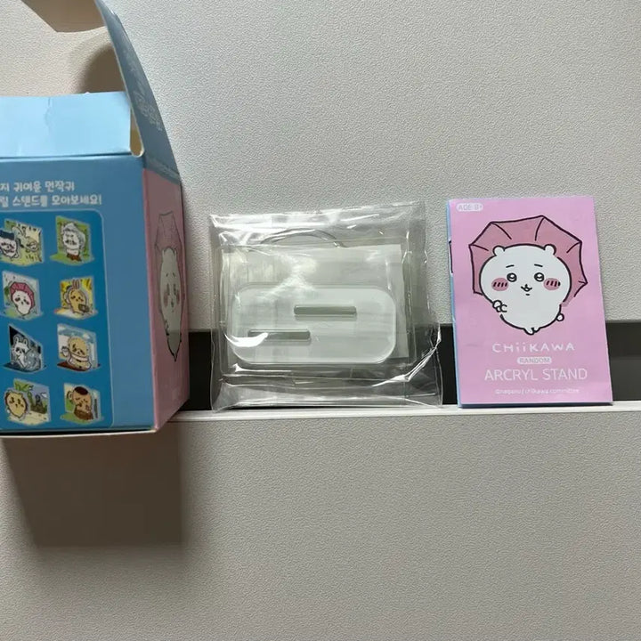 [BUNJANG] Chiikawa Kurimanju Acrylic Stand / 치이카와 (쿠리만쥬) 아크릴 스탠드 굿즈
