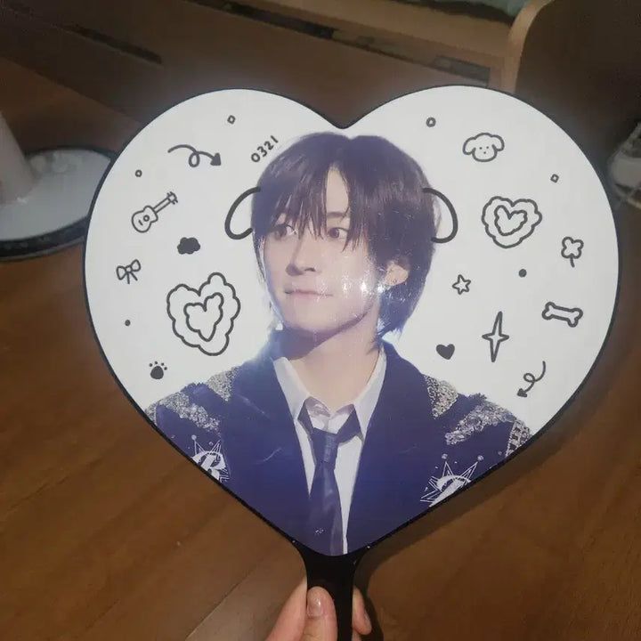 [BUNJANG] RIIZE Anton Heart Uchiwa / 앤톤 우치와
