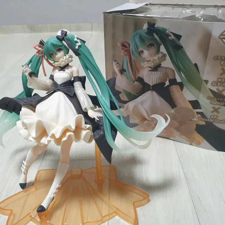 [BUNJANG] Hatsune Miku Amp latios 2022 Figure / 하츠네 미쿠 Amp latios 2022 피규어
