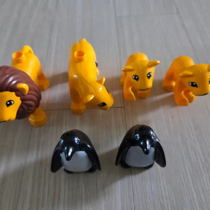 [BUNJANG] LEGO DUPLO Lion &amp; Penguin Figures Set / 레고듀플로 사자.펭퀸 피규어