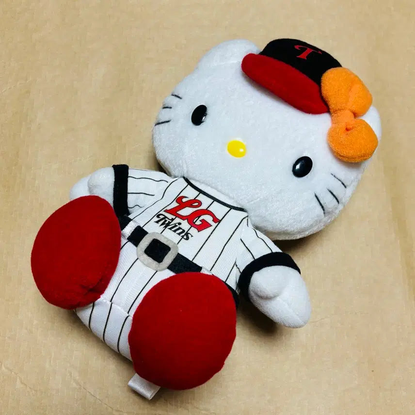 [BUNJANG] LG Twins Baseball Kitty Doll / 엘지트윈스 야구키티인형