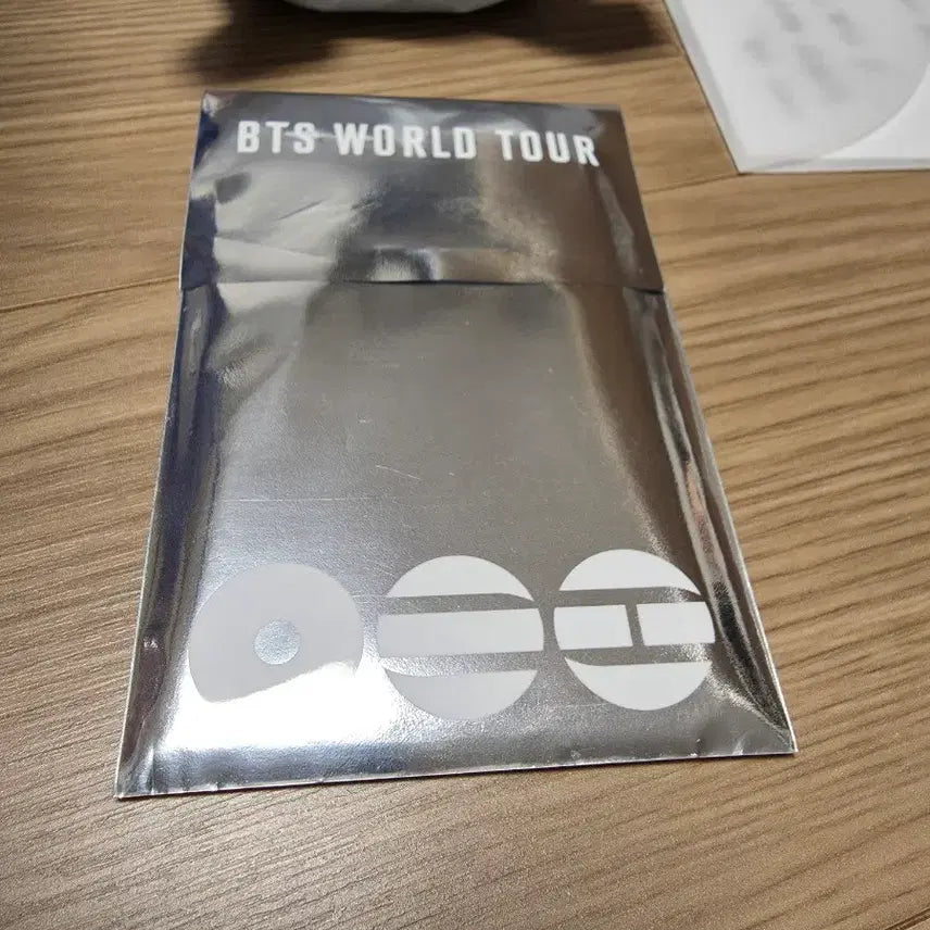 [SOLD OUT] 미개봉) 방탄 BTS 아리랑 부산 콘서트 포토카드 양우산 메세지카드 가방