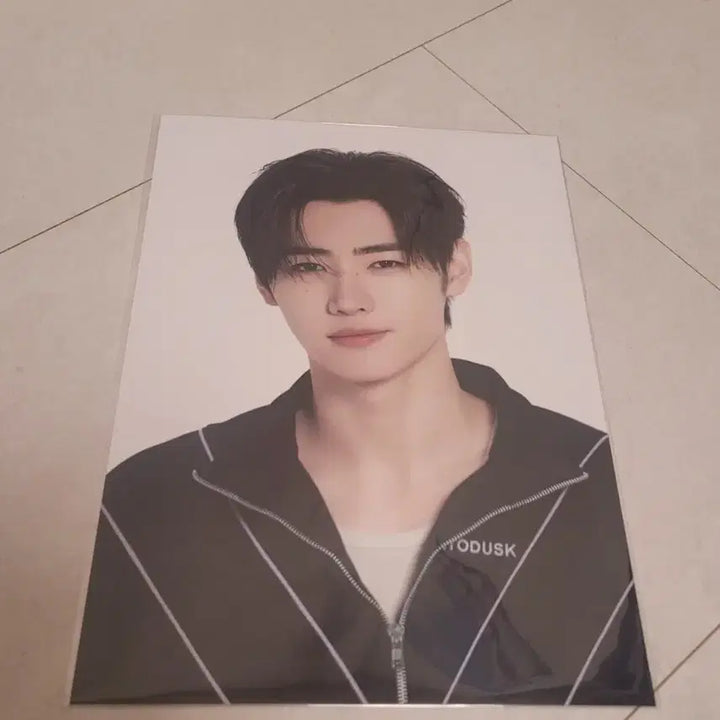 [BUNJANG] ENHYPEN Sunghoon Poster (Sealed) / 엔하이픈 성훈 포스터