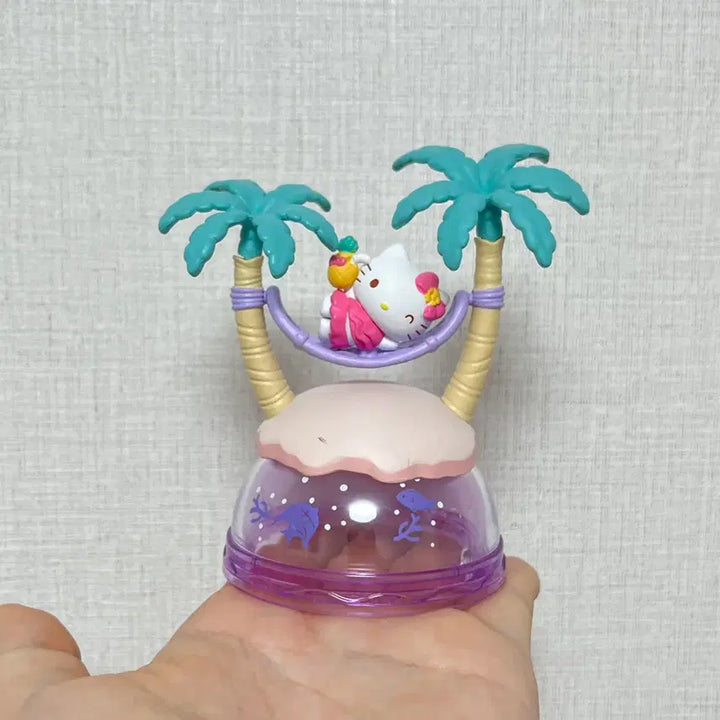[BUNJANG] Sanrio Hello Kitty Beach Hammock Figure / 산리오 헬로키티 키티 피규어