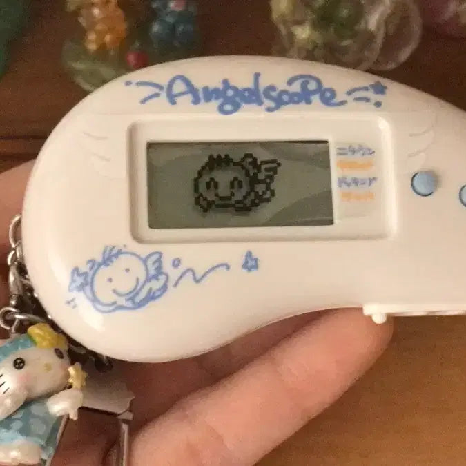 [BUNJANG] 1997 Japan Tamagotchi Angel Scop Kitty Keychain / 레어! 1997 일본 고전 엔젤스코프 천사 다마고치 키티 키링