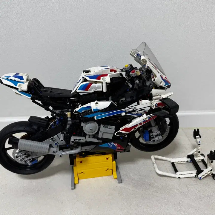 [BUNJANG] LEGO Technic BMW M 1000 RR 42130 / 레고 테크닉 BMW M 1000 RR 42130