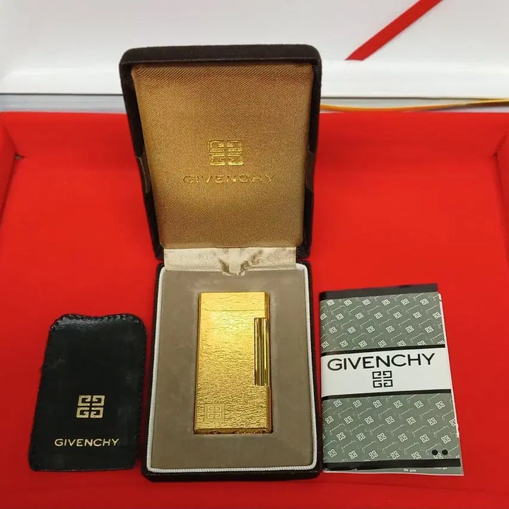 [BUNJANG] Givenchy 2000 Gold Gas Lighter Full Set (Unused) / *지방시 골드 라이터 풀박스 포함