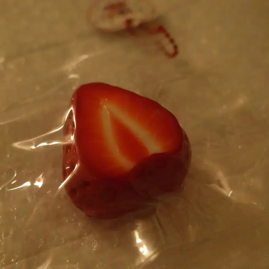 [BUNJANG] The Fox Strawberry Mochi Squishy / The fox 더 폭스 딸기 단면 수제 말랑이 샤오홍슈