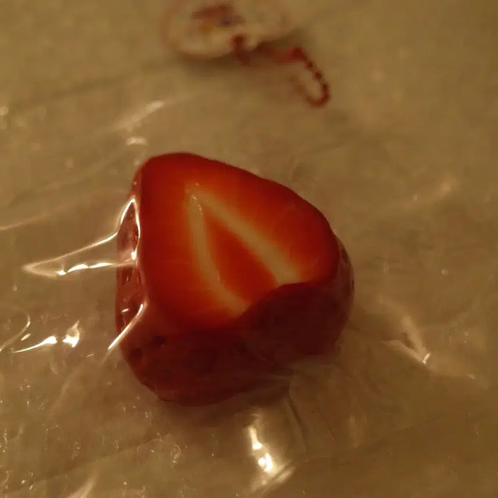[BUNJANG] The Fox Strawberry Mochi Squishy / The fox 더 폭스 딸기 단면 수제 말랑이 샤오홍슈