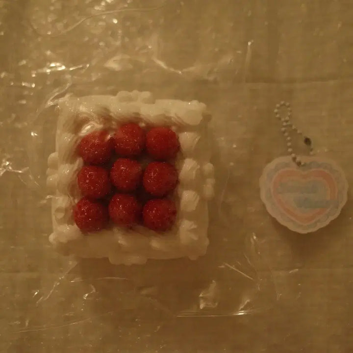 [BUNJANG] Strawberry Cake Squishy / 샤오홍슈 해외샵 딸기케이크 말랑이