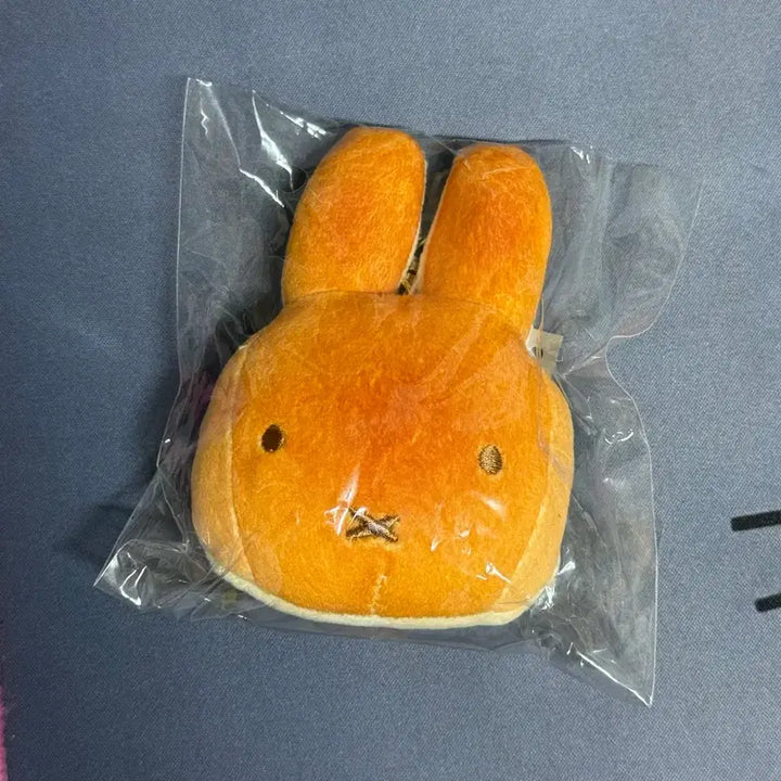 [BUNJANG] Miffy Bakery Miffy Bread Kyoto Limited Pouch Keychain Plush / 미피 베이커리 미피빵 교토 한정 파우치 키링 인형