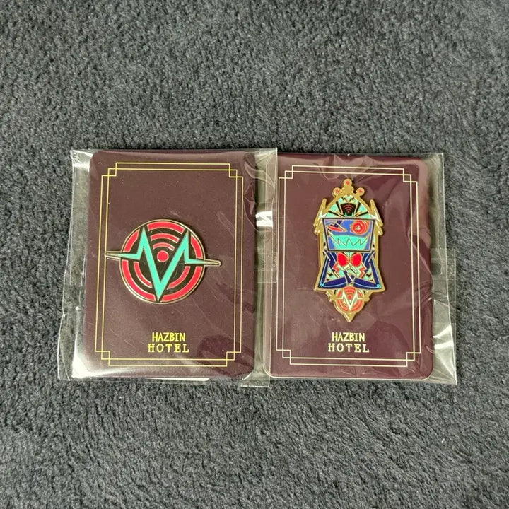 [BUNJANG] HasBeen Hotel Box Tech Logo Pin Badge / 해즈빈 호텔 복스 복스테크 로고 핀뱃지