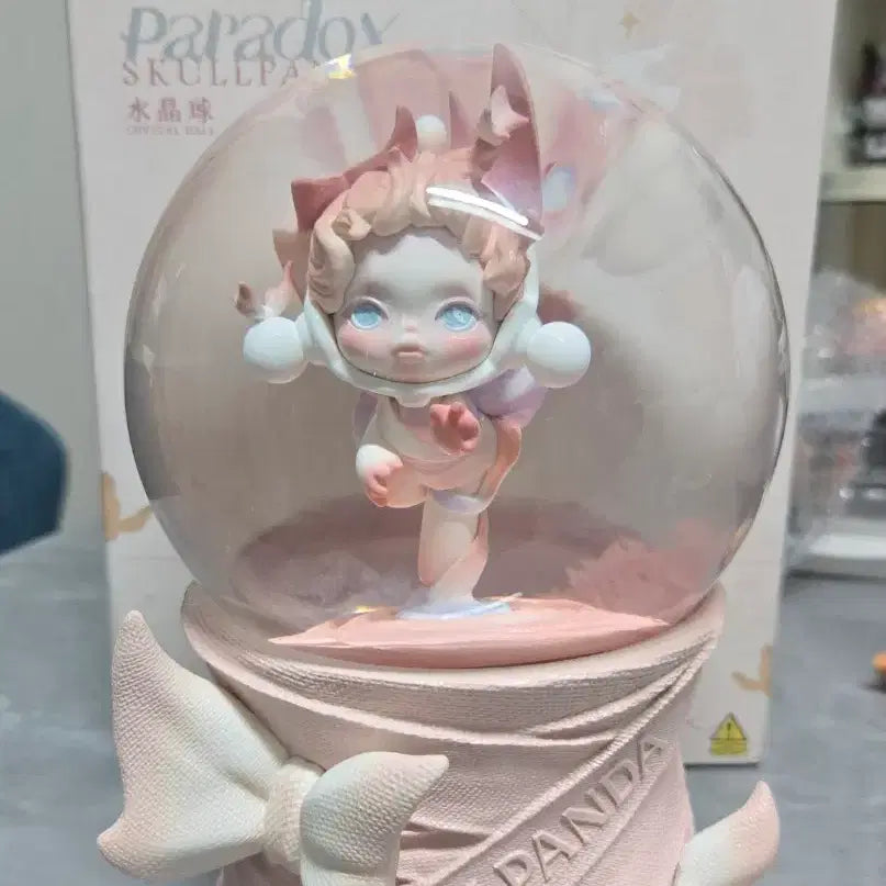 [BUNJANG] Pop Mart Skullpanda Paradox Series Snow Globe Music Box / 팝마트 스컬판다 패러독스 스노우볼 오르골