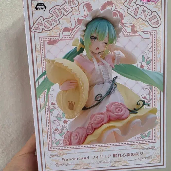 [BUNJANG] Hatsune Miku Wonderland Sleeping Beauty Figure / 하츠네 미쿠 원더랜드 잠자는 숲속의 공주 피규어