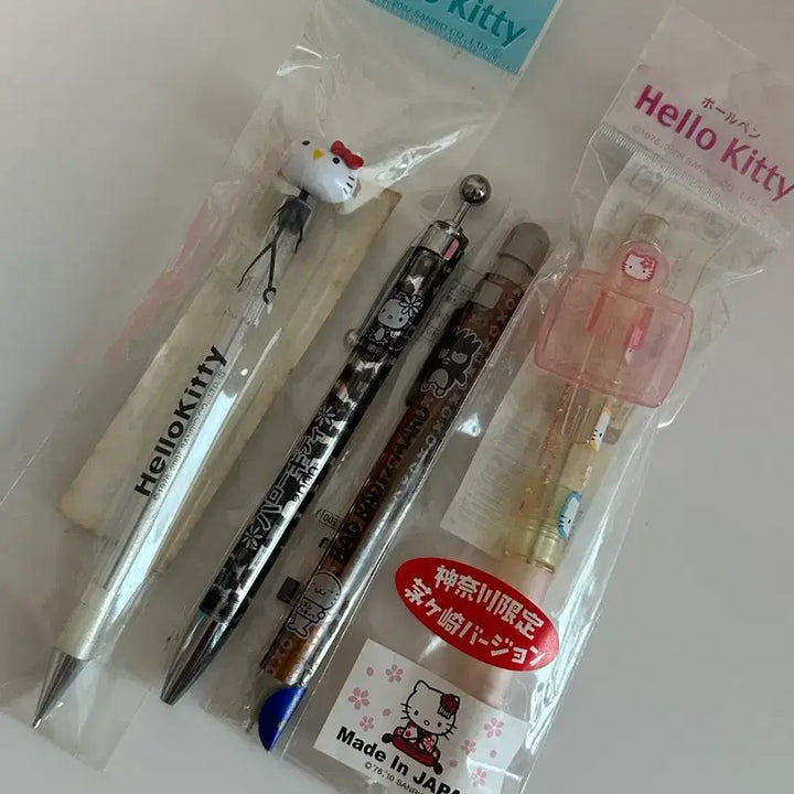 [BUNJANG] Sanrio Hello Kitty &amp; Batzmaru Vintage Ballpoint Pen &amp; Mechanical Pencil Set / 고전) 헬로키티/바츠마루 볼펜 샤프