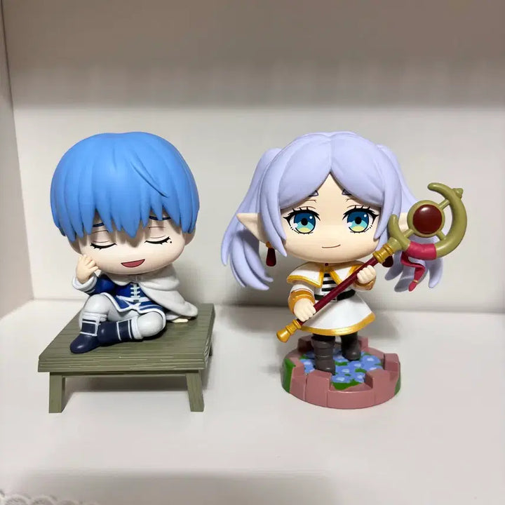 [BUNJANG] Sousou no Frieren EAKI Travel Diary Frieren &amp; Himmel Figure Bundle Set / 장송의 프리렌 eaki 여행일기 피규어 일괄