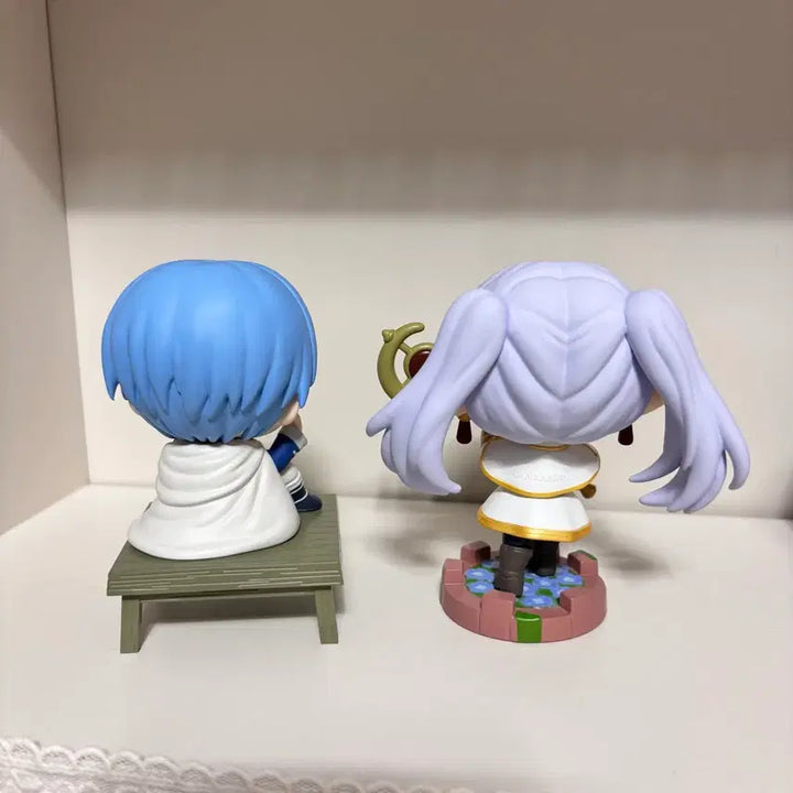 [BUNJANG] Sousou no Frieren EAKI Travel Diary Frieren &amp; Himmel Figure Bundle Set / 장송의 프리렌 eaki 여행일기 피규어 일괄