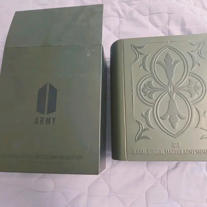 [BUNJANG] BTS Global Official Fanclub Membership Kit Book Lamp / BTS Book Lamp 방탄소년단 북램프