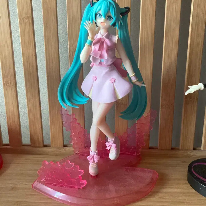 [BUNJANG] Hatsune Miku Sakura Luminasta Figure / 하츠네미쿠 사쿠라미쿠 루미나스타 피규어