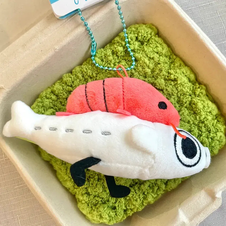 [BUNJANG] SanX Shirataki Shrimp Riding Anchovy Plush Keychain / (새상품) 산엑스 시라스타이 밥새우를 업고 도망치는 멸치 인형 키링