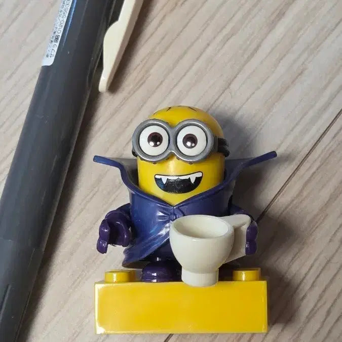 [BUNJANG] Mega Bloks Minions Mystery Pack - Vampire Minion (2016) / 고전)2016년_메가블럭 미니언즈 미스터리 팩 - 뱀파이어 미니언