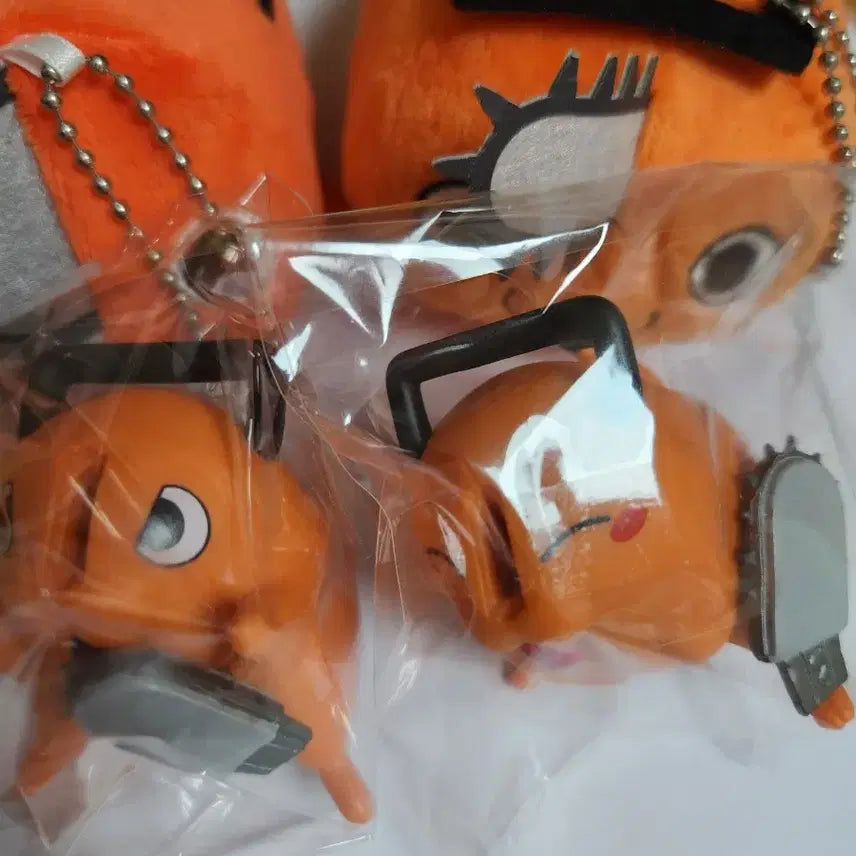 [BUNJANG] Chainsaw Man Pochita Plush Keychain Bottle Cap Set / 체인소맨 포치타 인형키링 병뚜껑마개세트