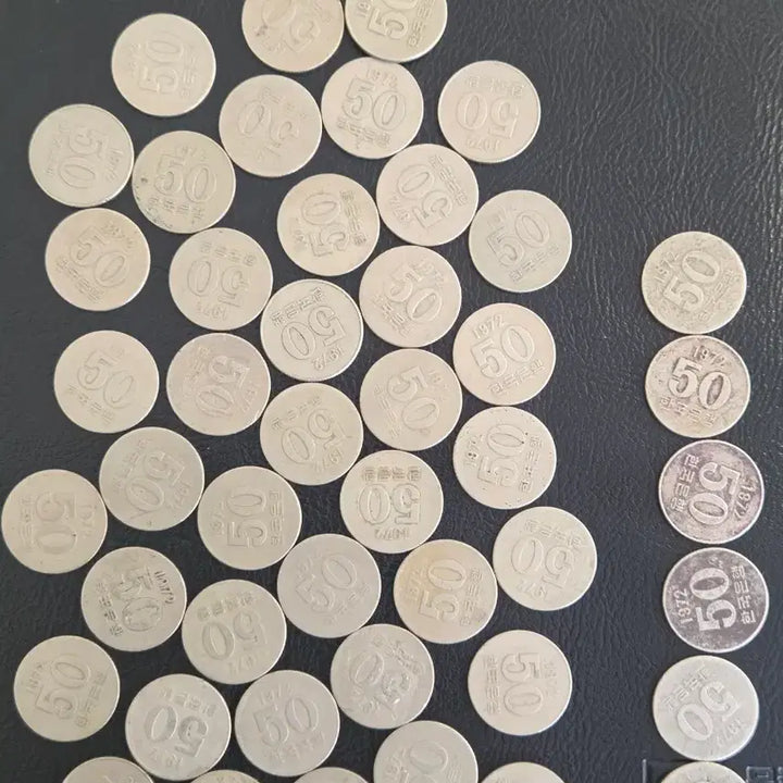 [BUNJANG] 1972 50 Won Coin Bundle (46 pcs) / 초년도, 특년도 주화입니다,  1972년 50원짜리 사용제 46개 일괄