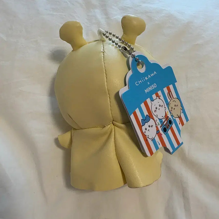[BUNJANG] Chiikawa Hachiwara Raincoat Mini Doll Keychain / 치이카와 하치와레 우비 미니소 인형 키링