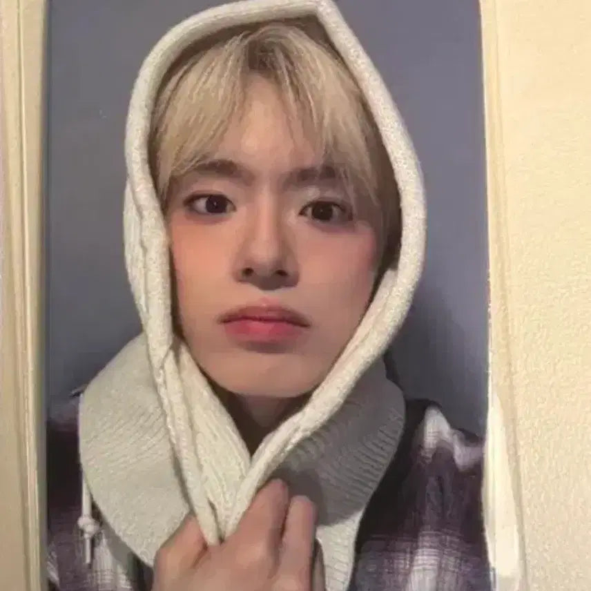 [BUNJANG] Veryberry Kangmin Balaclava Photocard POB / 뮤앤드 베리베리 강민 바라클라바 포토카드 유강민 미공포