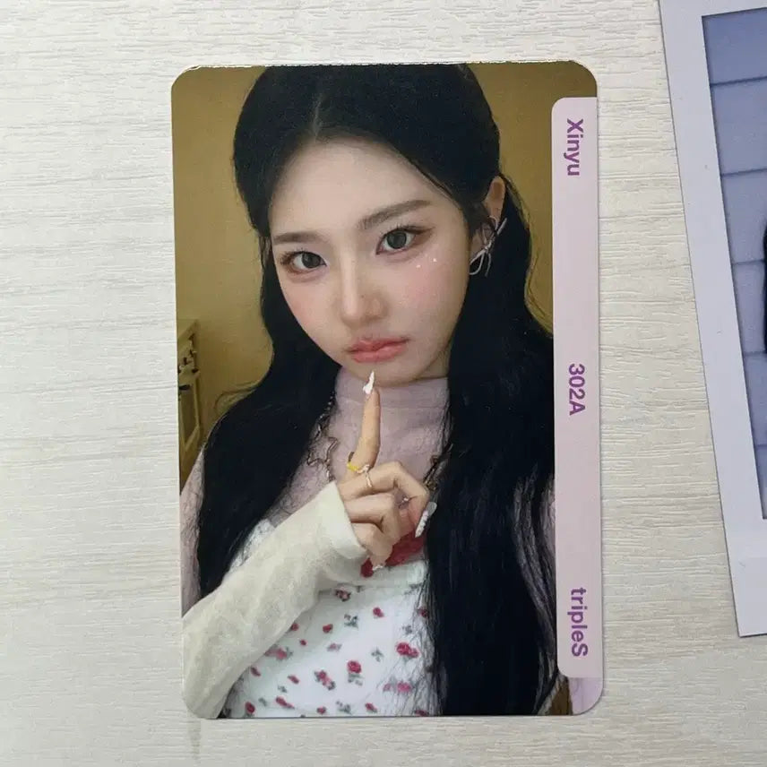 [BUNJANG] TripleS Soomin Object Photocard 302A Version / [급처중] 트리플에스 신위 실물 오브젝트 포카 판매