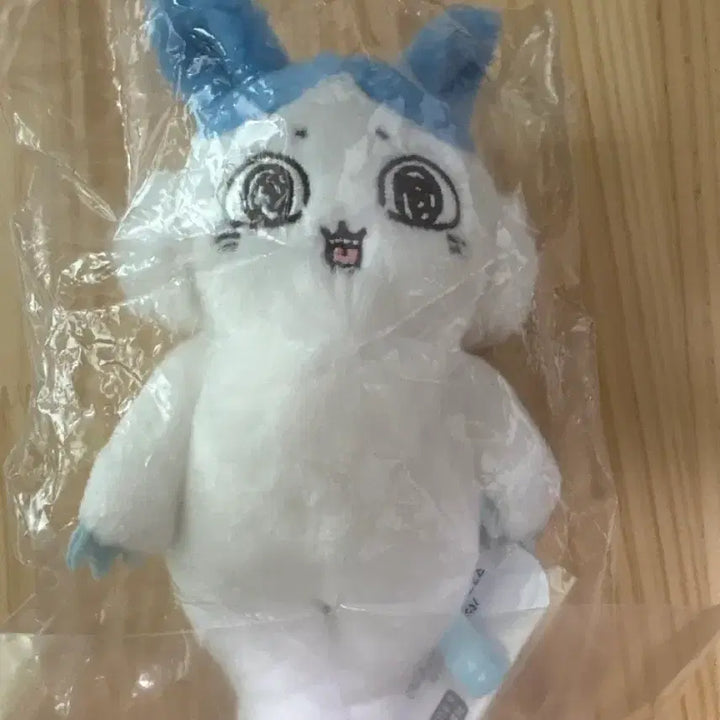 [BUNJANG] Chiikawa Parallel World Strengthened Hachiware Mascot Keychain / 치이카와 페러렐월드 강해진 하치와레 마스코트 키링